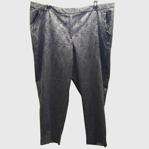 Lane Bryant Pants - Lane Bryant NWT Plus Size 28 Madison Ankle Pants Pull-On Dark Green Botanical